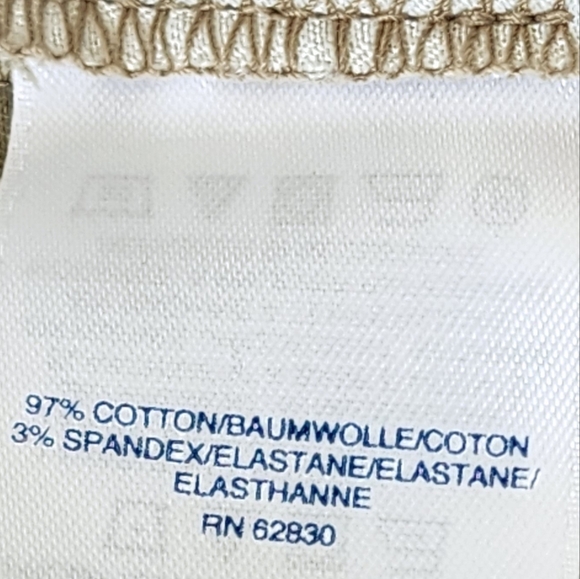 Land's End Men's Classic Fit Khaki Shorts Pockets Zip & Button Front Sz 42 - Picture 8 of 9